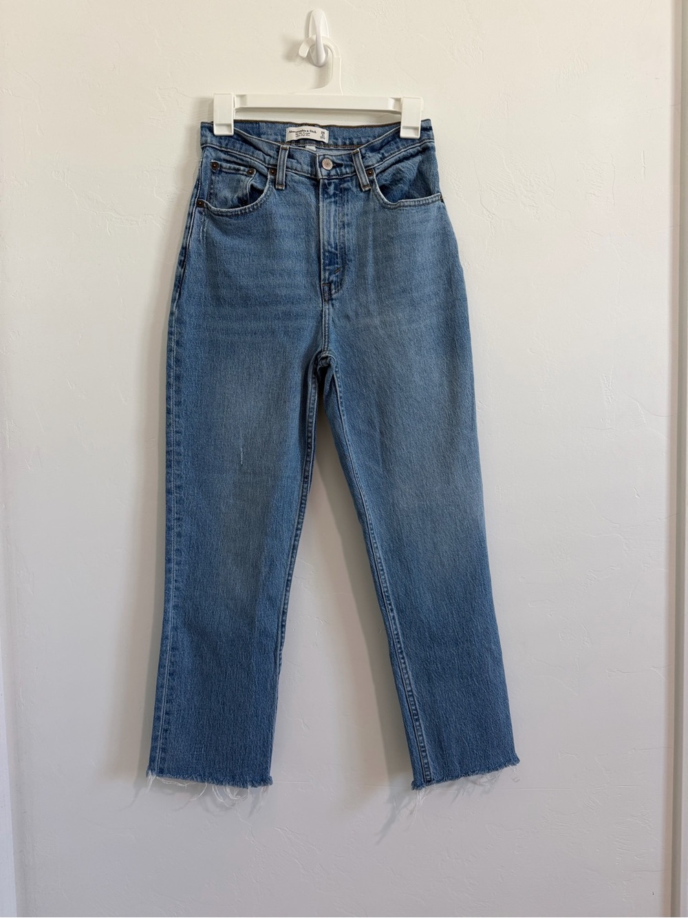 Abercrombie & Fitch Curve Love ’90s Straight Ultra High Rise Jeans Size 26